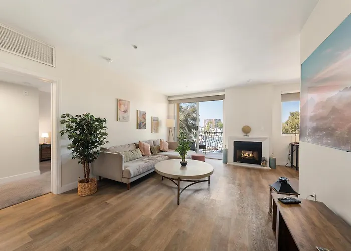 The Blossom-Modern 1Br Getaway In Marina Walk To Water&Restaurants