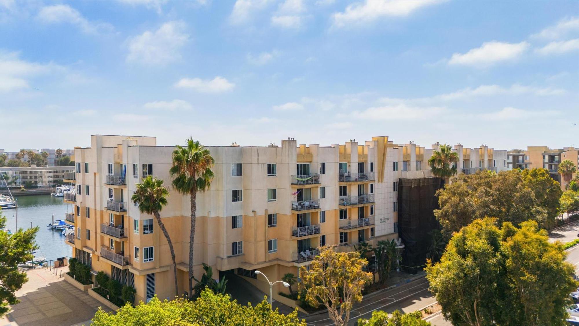 The Blossom-Modern 1Br Getaway In Marina Walk To Water&Restaurants Apartment