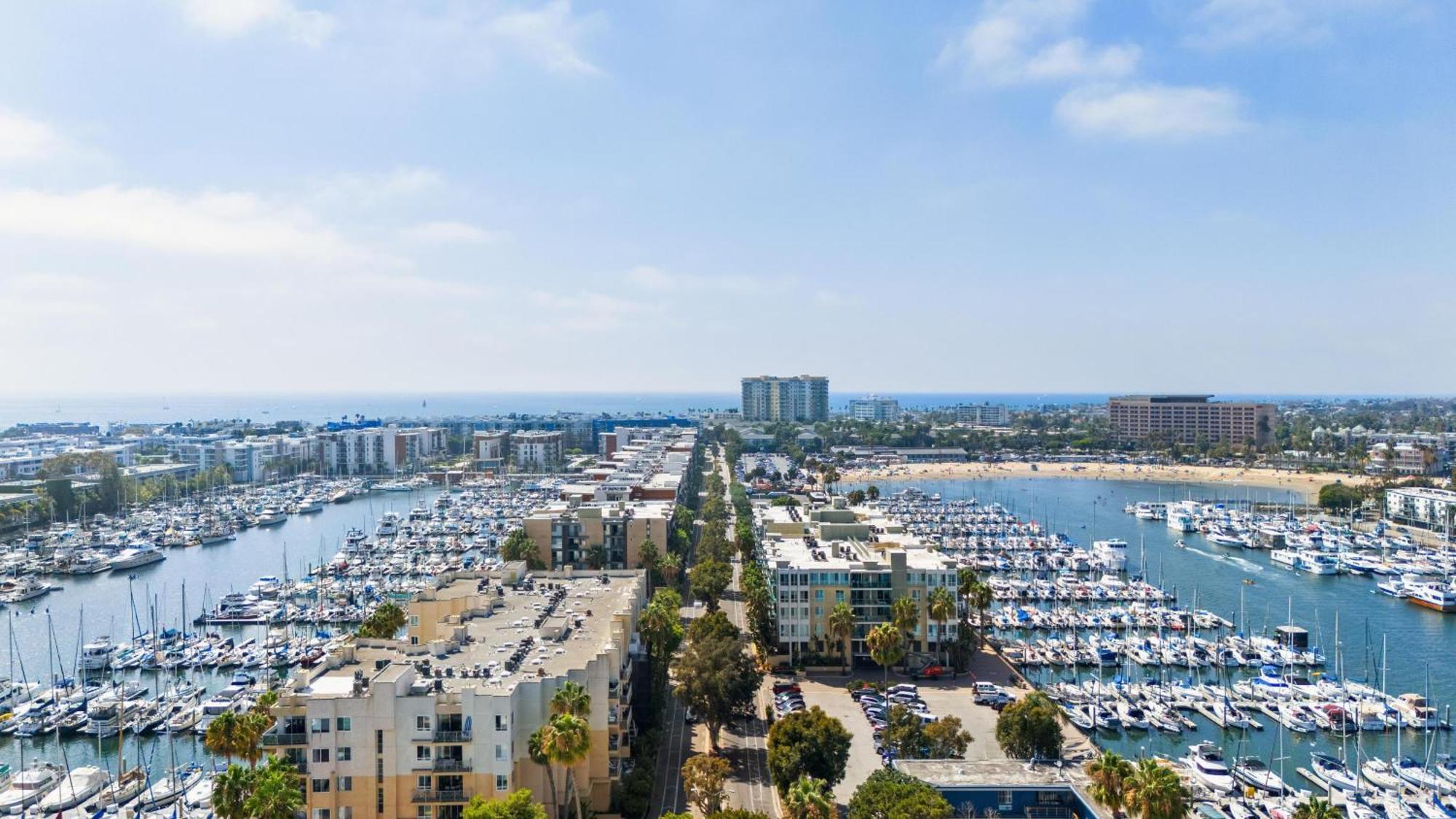 The Blossom-Modern 1Br Getaway In Marina Walk To Water&Restaurants