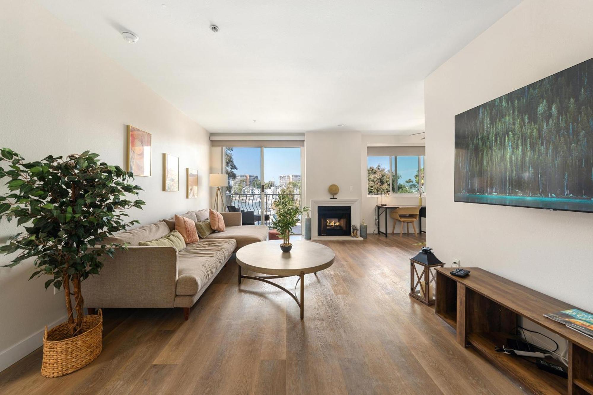 The Blossom-Modern 1Br Getaway In Marina Walk To Water&Restaurants Apartment Los Angeles